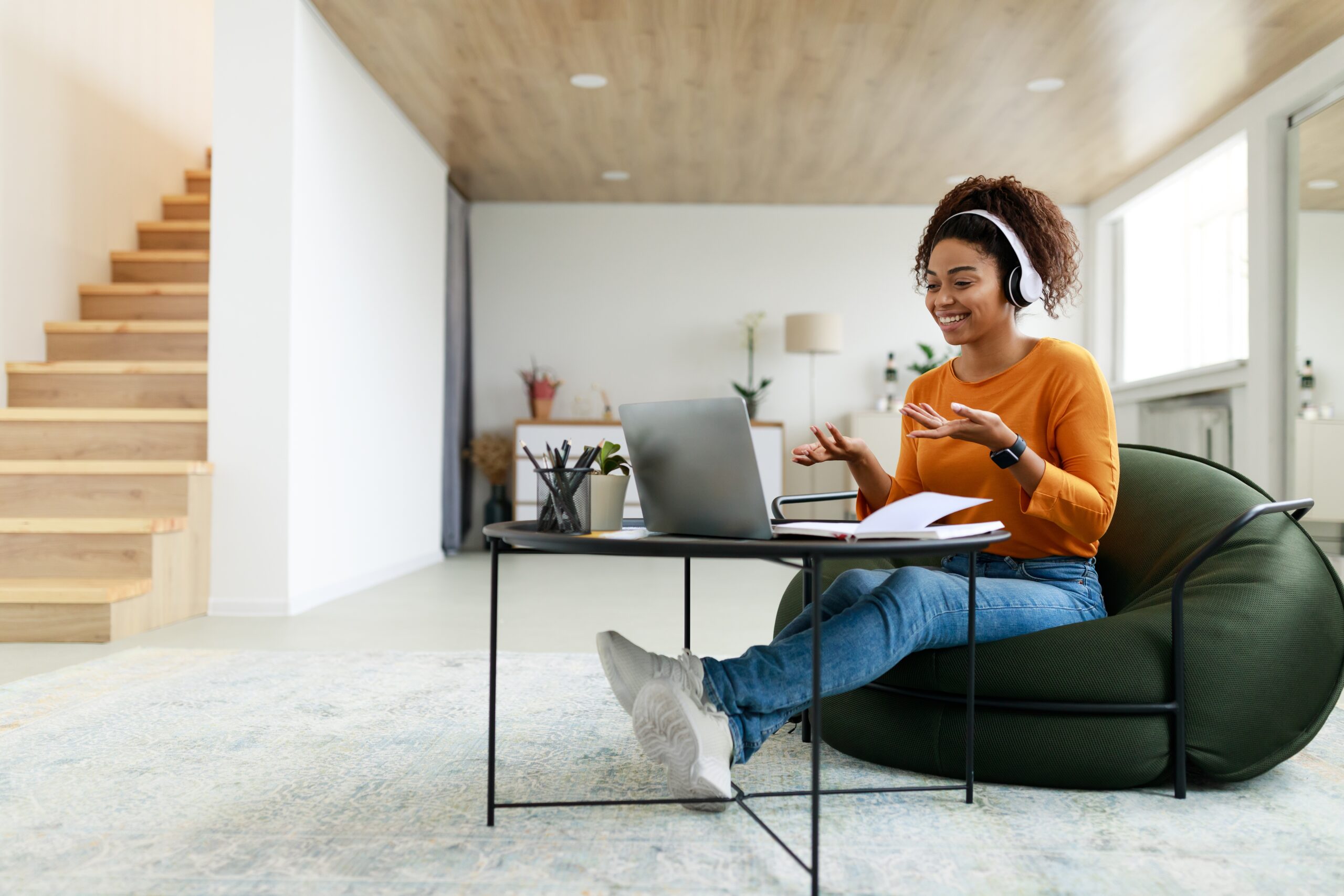 Was benötigt man für eine Videokonferenz? Diese 6 Basics reichen völlig aus